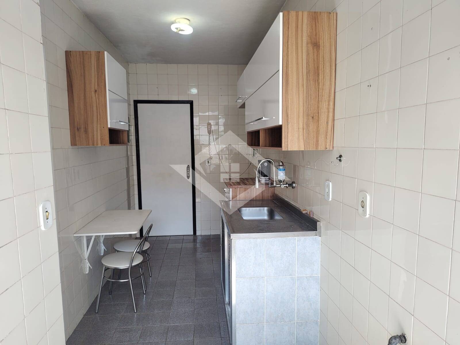 Apartamento para alugar com 2 quartos, 58m² - Foto 4