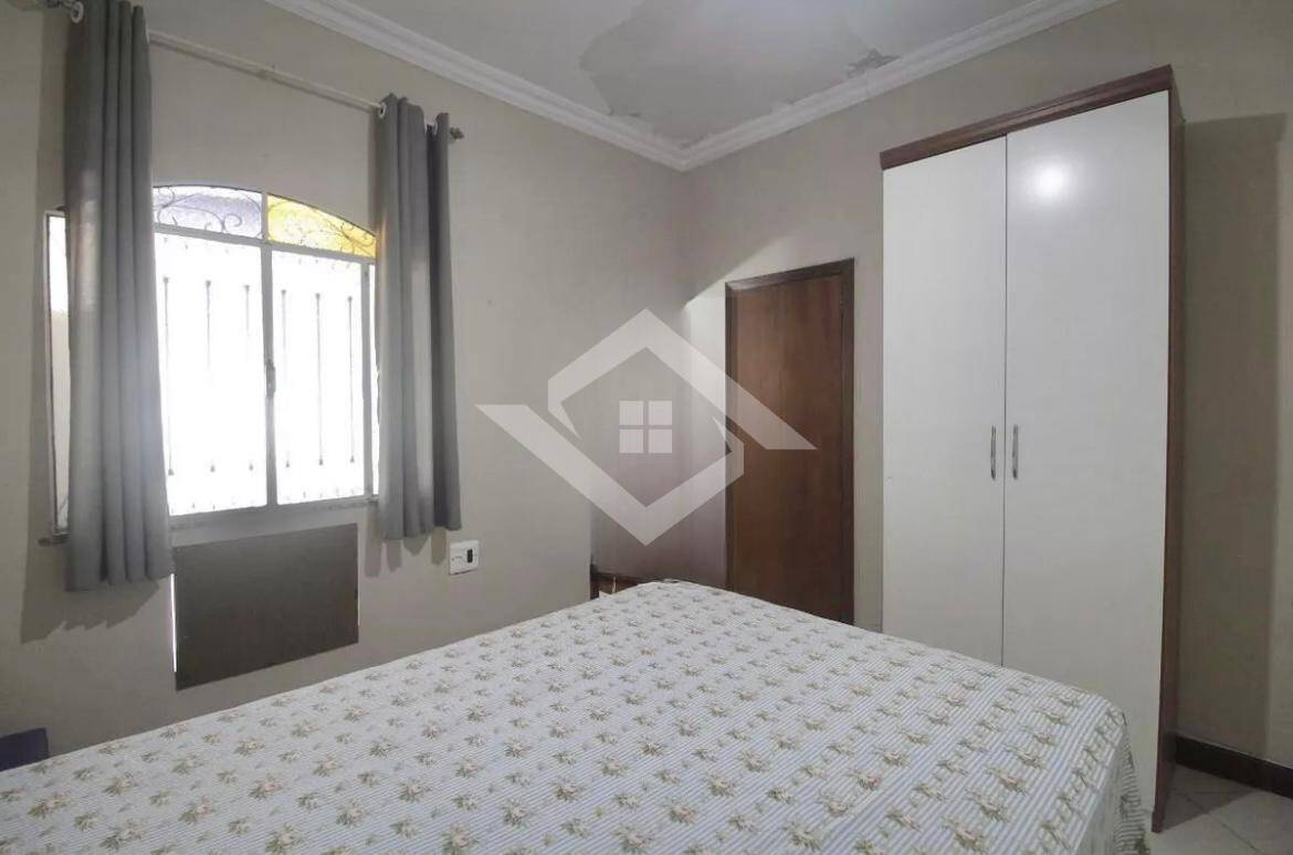 Casa à venda com 3 quartos, 237m² - Foto 13