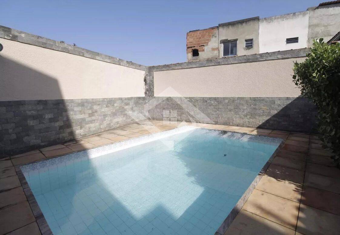 Casa à venda com 3 quartos, 237m² - Foto 29