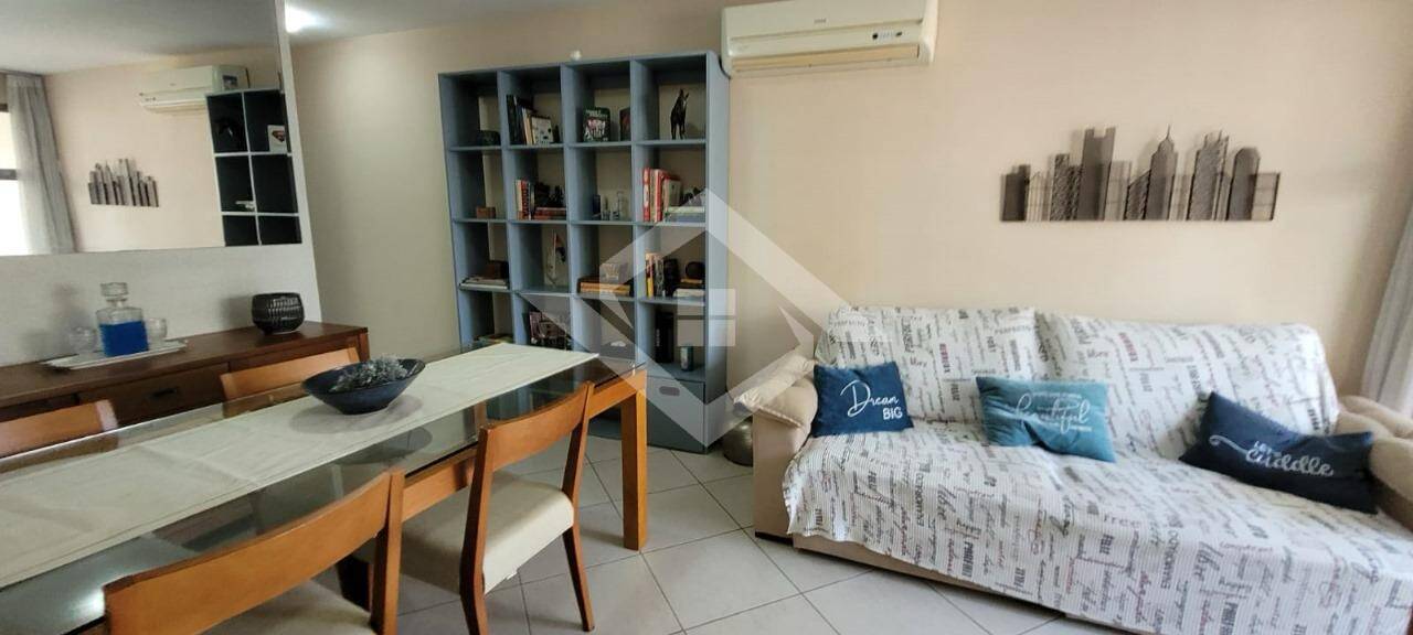 Apartamento à venda com 2 quartos, 71m² - Foto 22