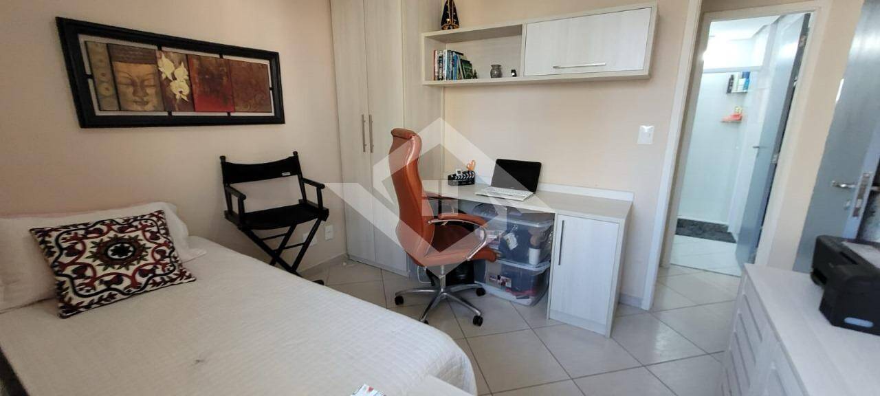 Apartamento à venda com 2 quartos, 71m² - Foto 19