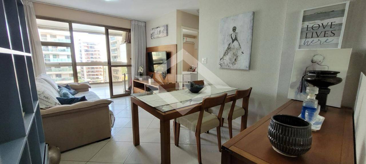 Apartamento à venda com 2 quartos, 71m² - Foto 33