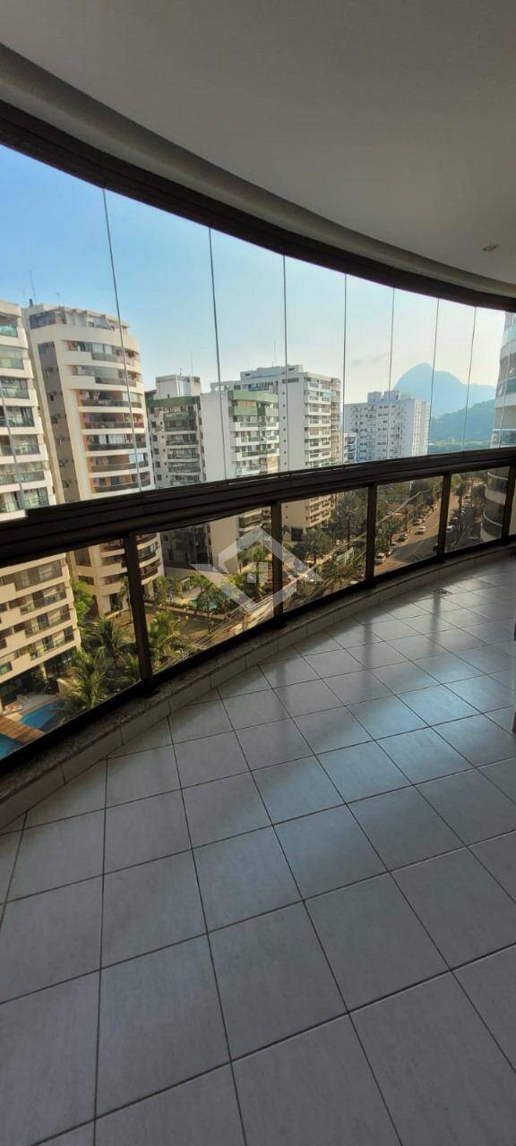 Apartamento à venda com 2 quartos, 71m² - Foto 32