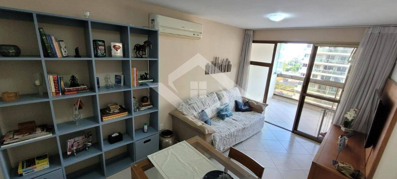 Apartamento à venda com 2 quartos, 71m² - Foto 35