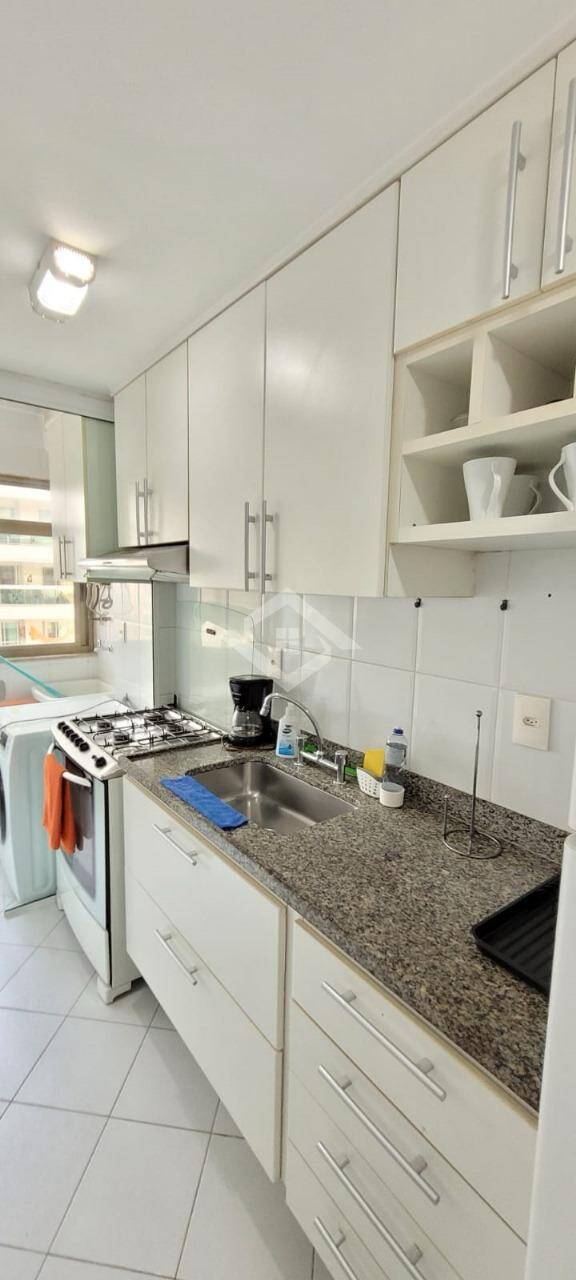 Apartamento à venda com 2 quartos, 71m² - Foto 42