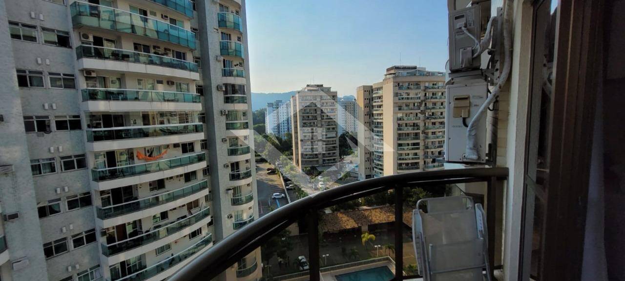 Apartamento à venda com 2 quartos, 71m² - Foto 39