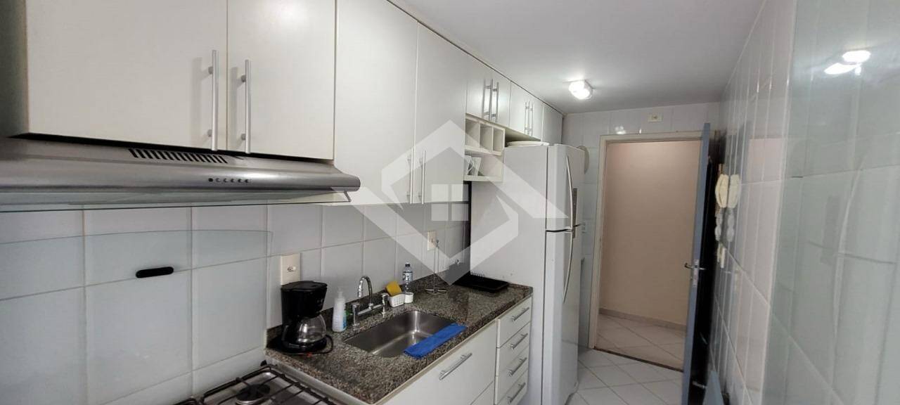 Apartamento à venda com 2 quartos, 71m² - Foto 43