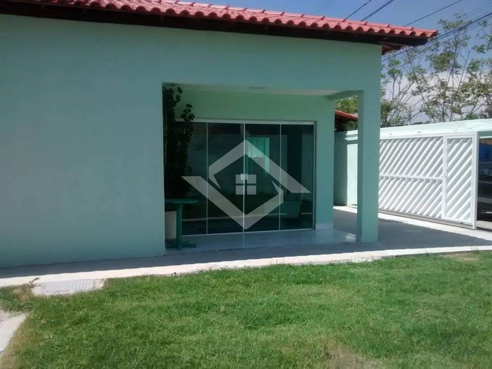 Casa à venda com 2 quartos, 90m² - Foto 1