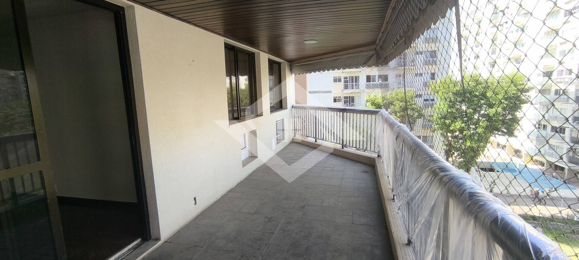 Apartamento à venda com 4 quartos, 159m² - Foto 3