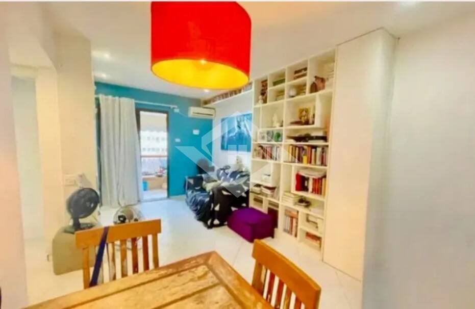 Apartamento à venda com 2 quartos, 66m² - Foto 4