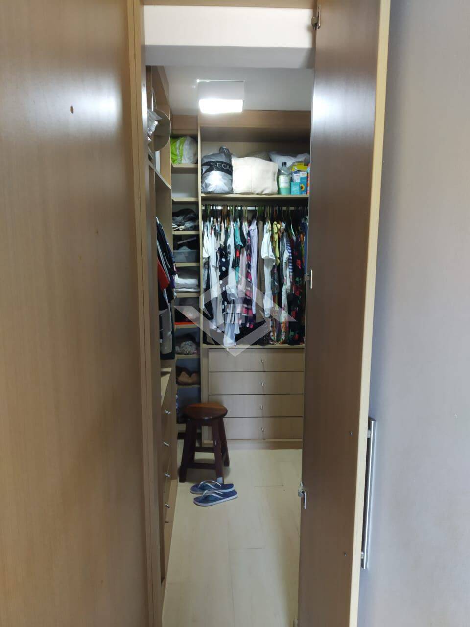 Apartamento para alugar com 4 quartos, 320m² - Foto 16