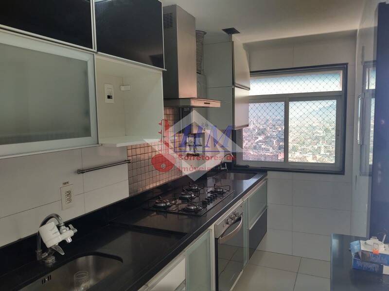 Apartamento à venda com 2 quartos, 100m² - Foto 17