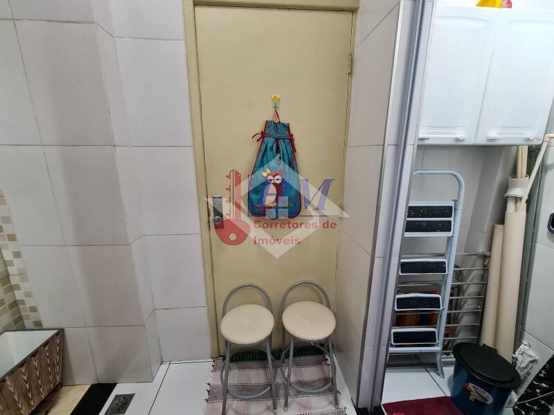 Apartamento à venda com 2 quartos, 64m² - Foto 10