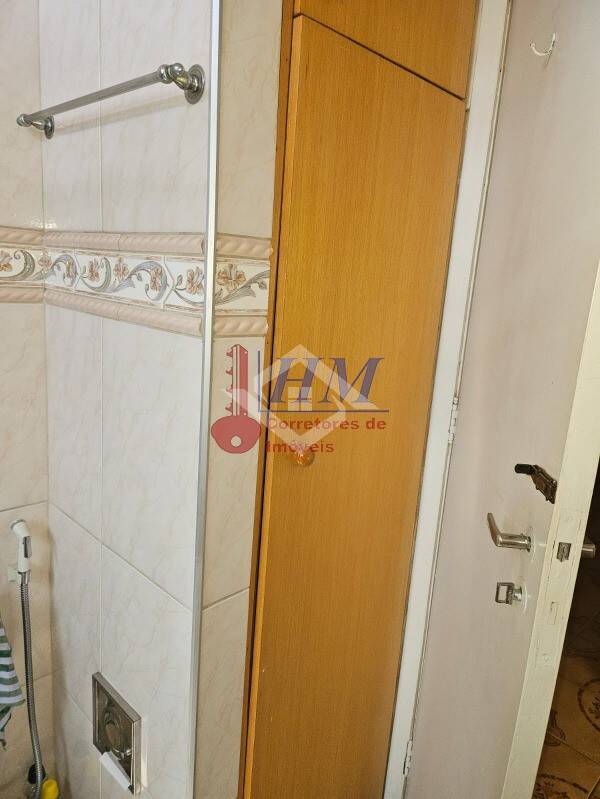 Apartamento à venda com 2 quartos, 70m² - Foto 16