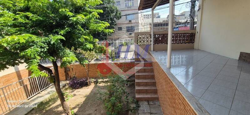 Casa à venda com 3 quartos, 165m² - Foto 14