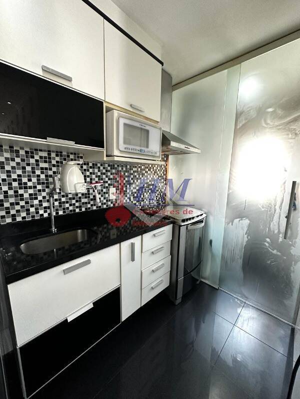 Apartamento à venda com 3 quartos, 140m² - Foto 7