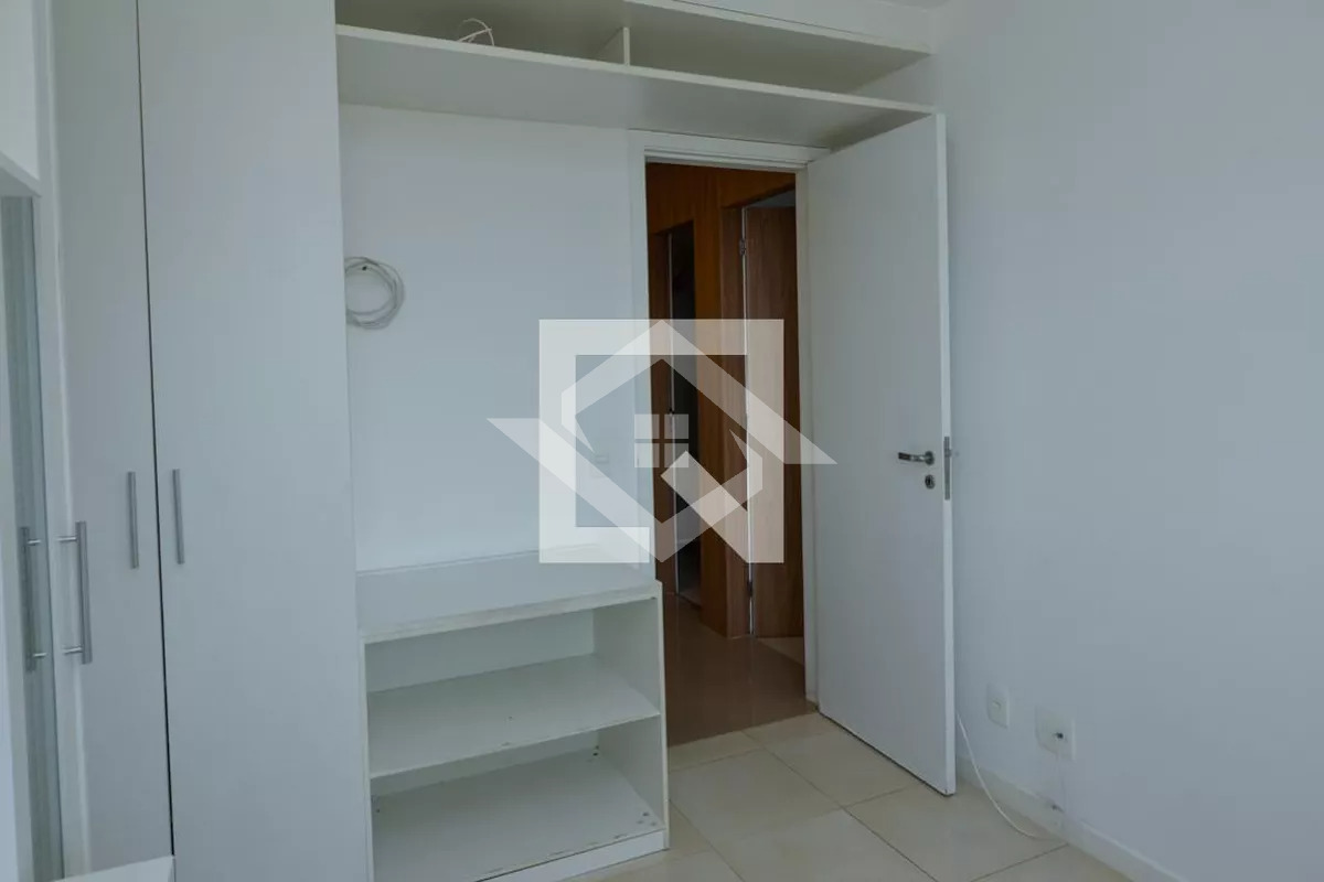 Apartamento à venda com 3 quartos, 156m² - Foto 9