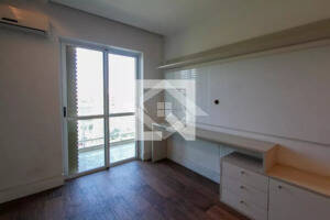 Apartamento à venda com 3 quartos, 208m² - Foto 29