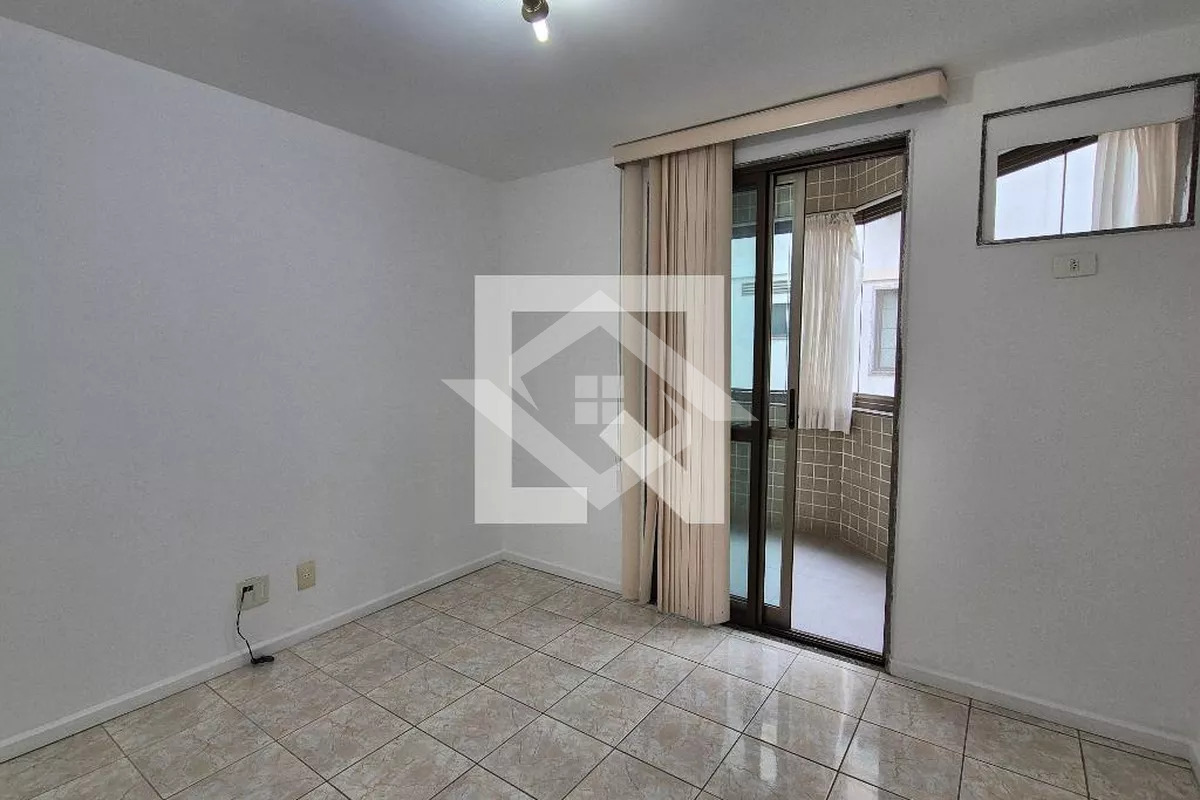 Apartamento à venda com 3 quartos, 107m² - Foto 8