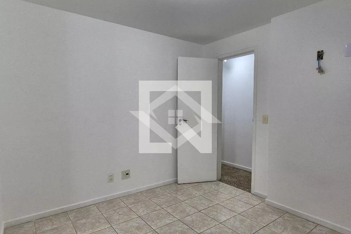 Apartamento à venda com 3 quartos, 107m² - Foto 20