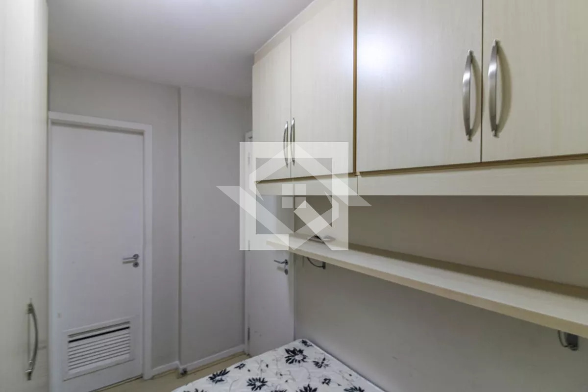 Apartamento à venda com 3 quartos, 74m² - Foto 4