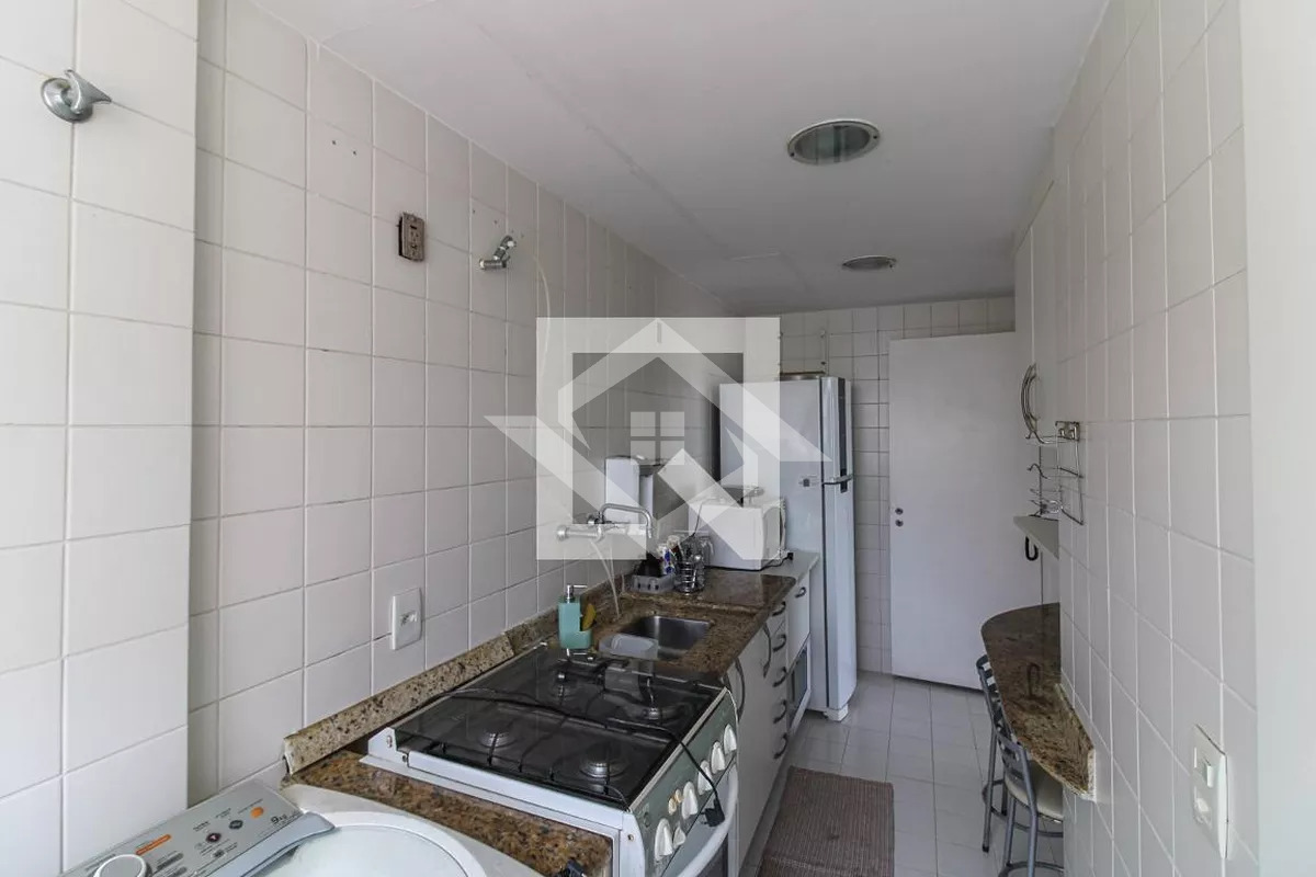 Apartamento à venda com 3 quartos, 74m² - Foto 12