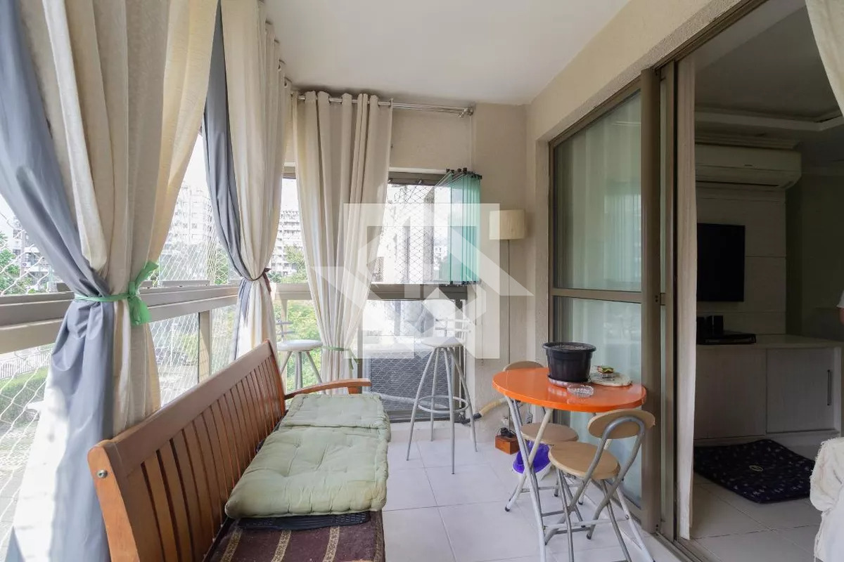 Apartamento à venda com 2 quartos, 65m² - Foto 5