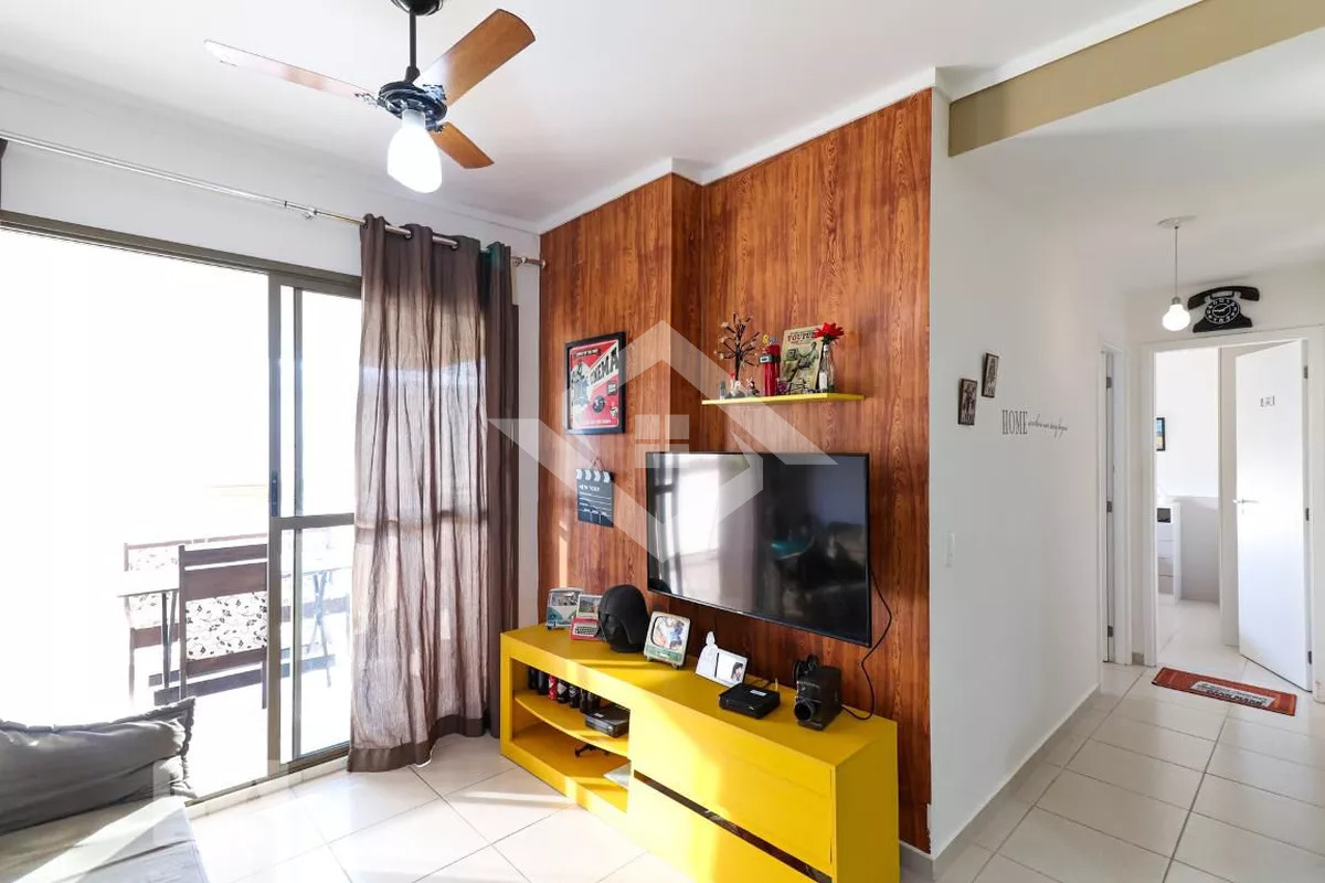 Apartamento à venda com 2 quartos, 67m² - Foto 2