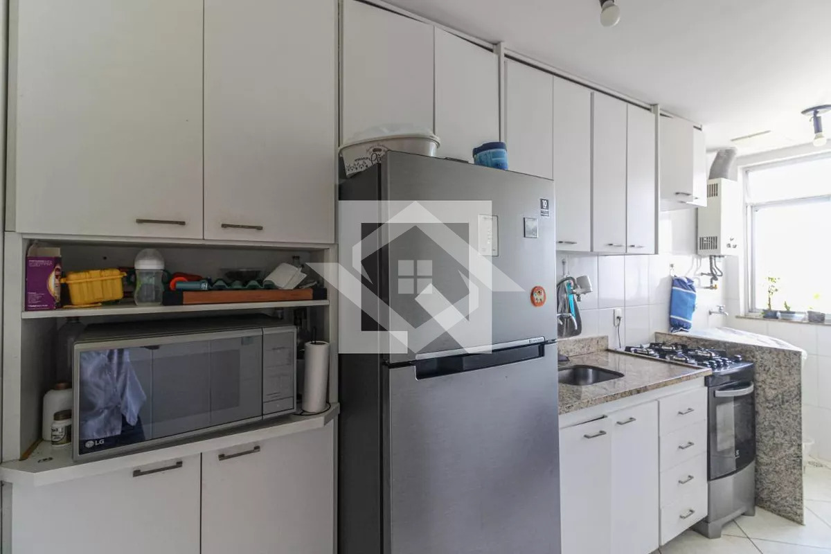 Apartamento à venda com 3 quartos, 93m² - Foto 6