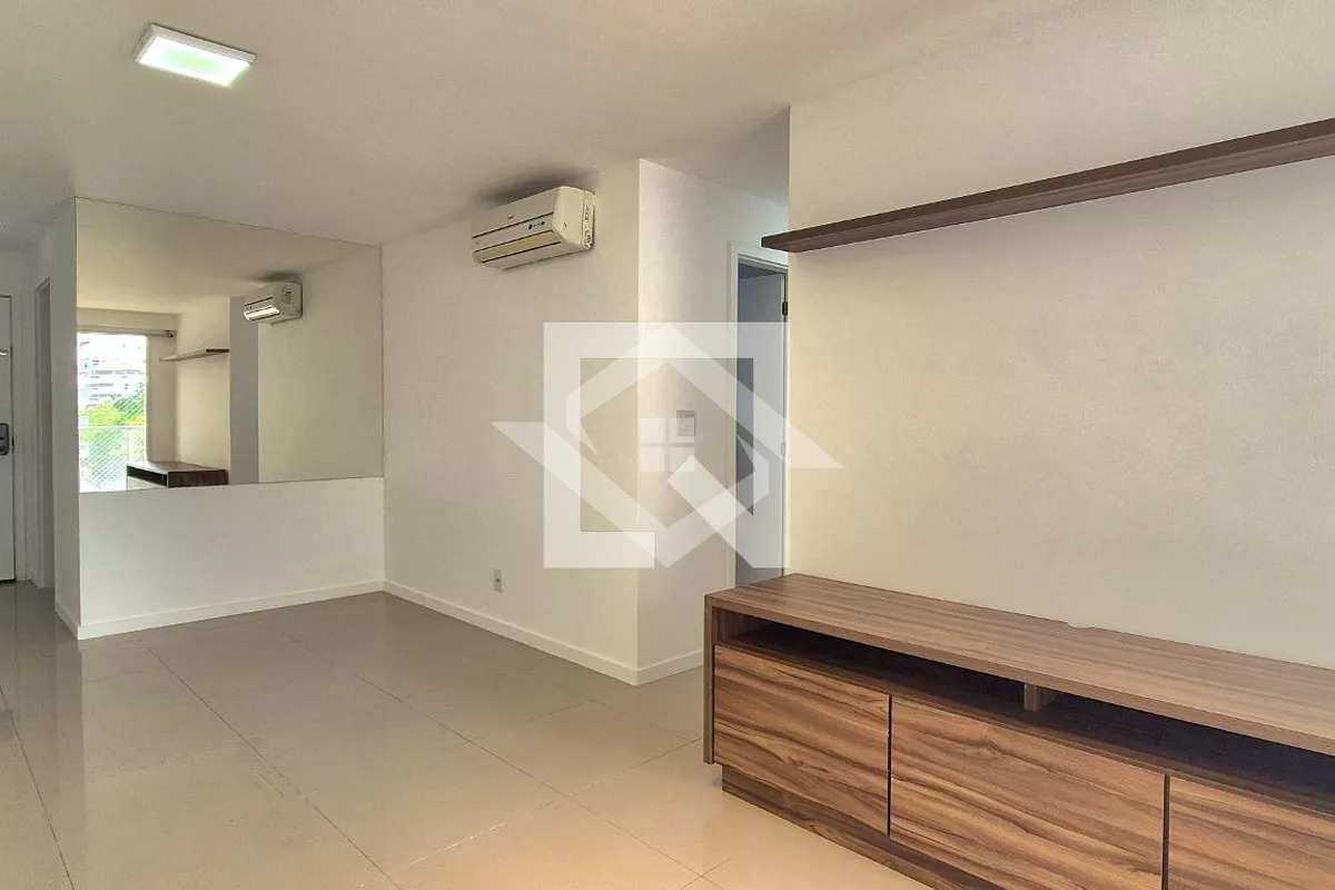 Apartamento à venda com 3 quartos, 87m² - Foto 8