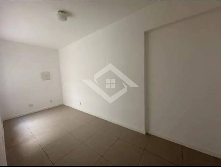 Apartamento à venda com 3 quartos, 230m² - Foto 7