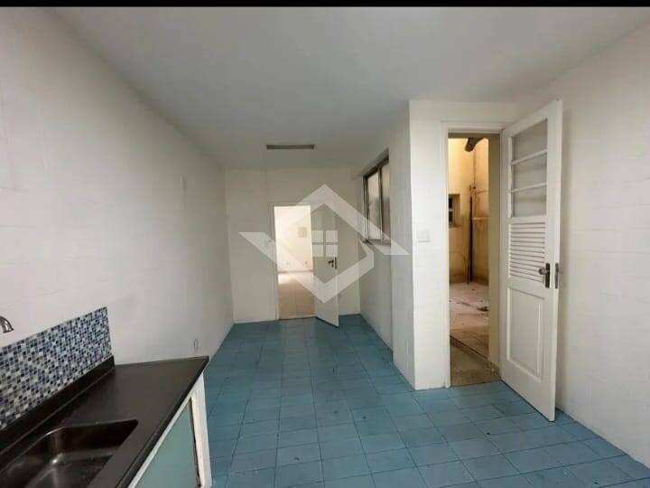 Apartamento à venda com 3 quartos, 230m² - Foto 16