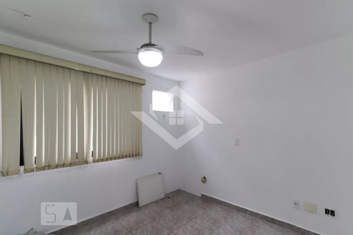 Apartamento à venda com 2 quartos, 87m² - Foto 3