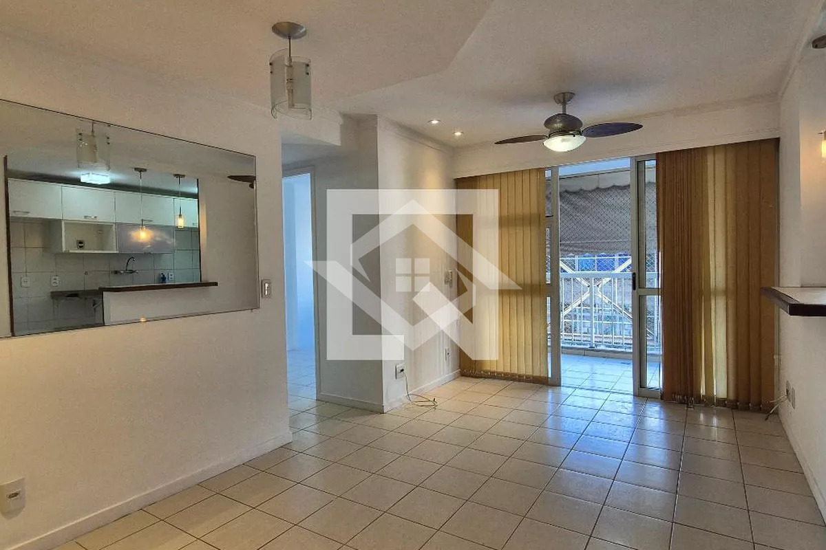 Apartamento à venda com 2 quartos, 62m² - Foto 12