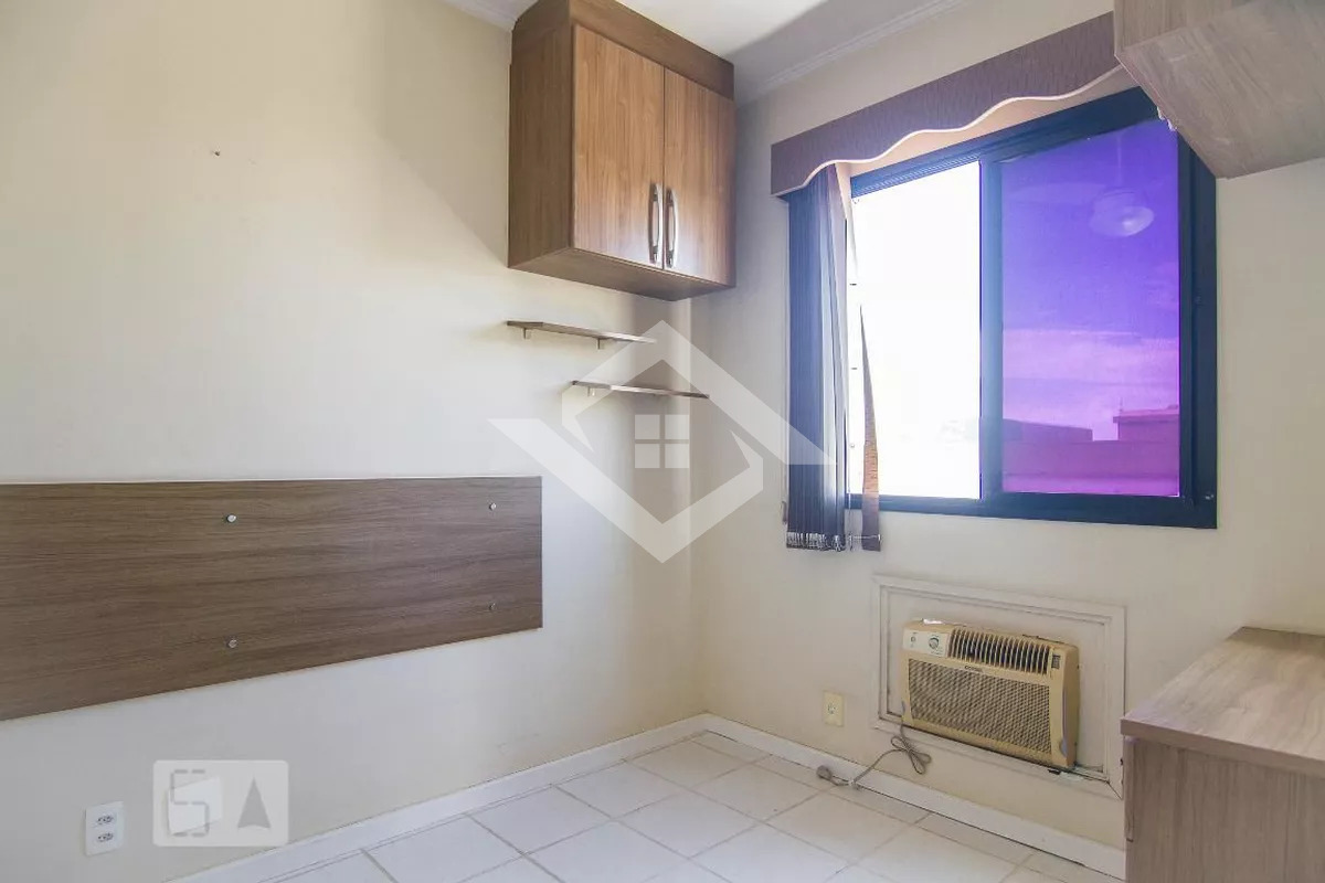 Apartamento à venda com 2 quartos, 70m² - Foto 13