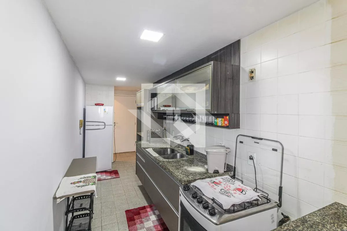 Apartamento à venda com 2 quartos, 82m² - Foto 17