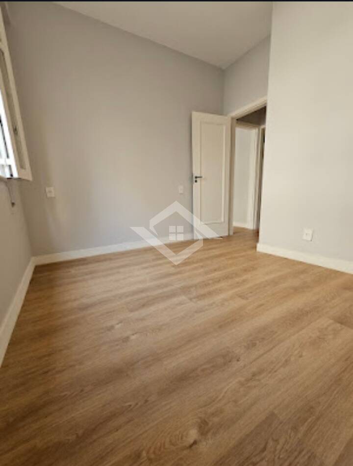 Apartamento à venda com 3 quartos, 85m² - Foto 7