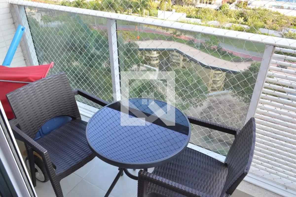 Apartamento à venda com 2 quartos, 79m² - Foto 17