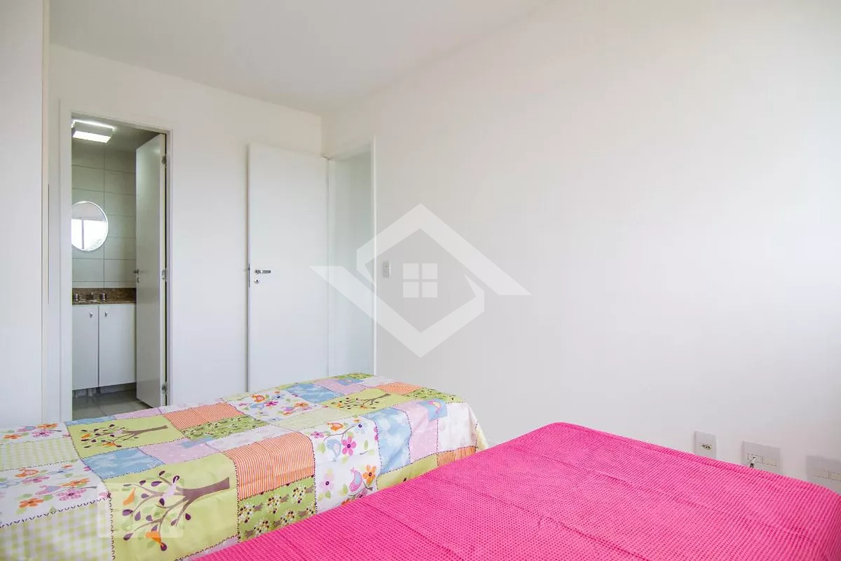 Apartamento à venda com 2 quartos, 70m² - Foto 17