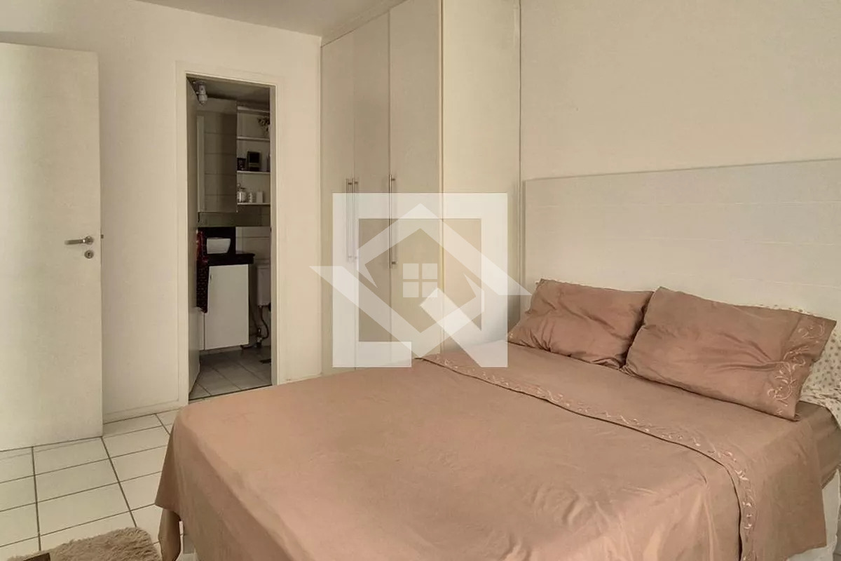 Apartamento à venda com 2 quartos, 65m² - Foto 15