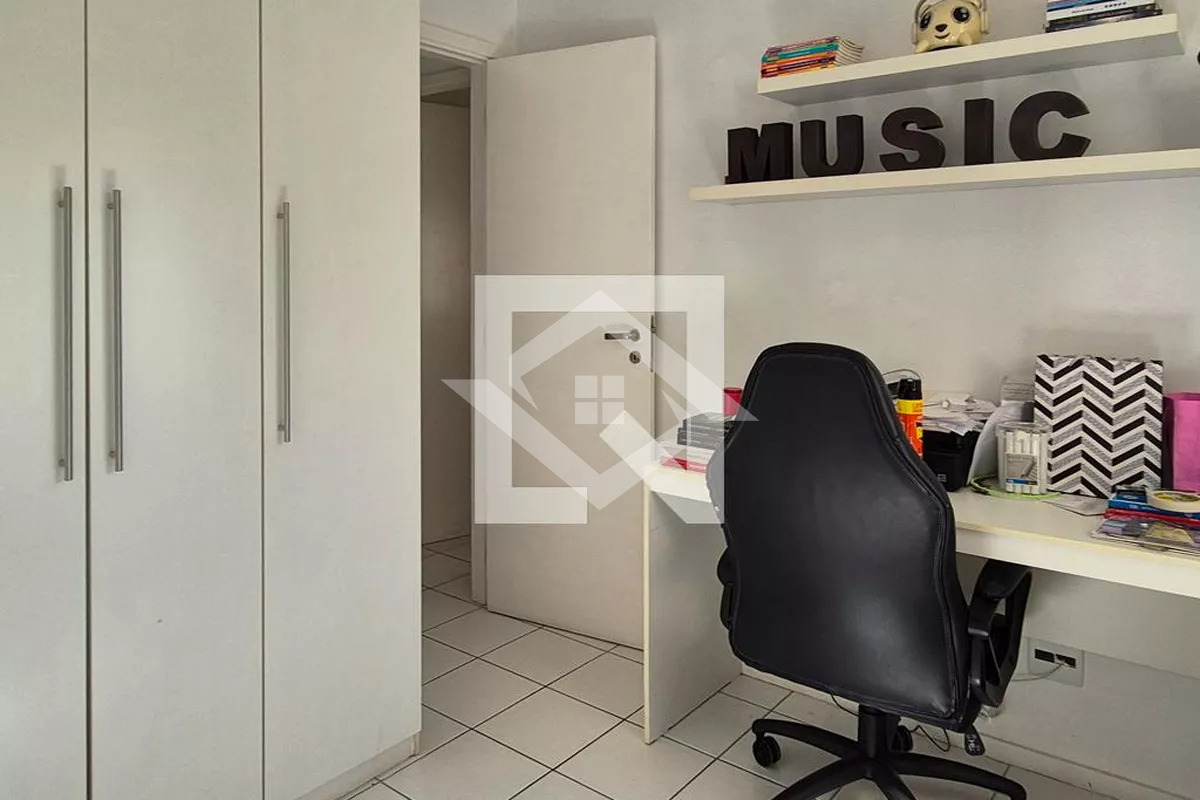 Apartamento à venda com 2 quartos, 65m² - Foto 32