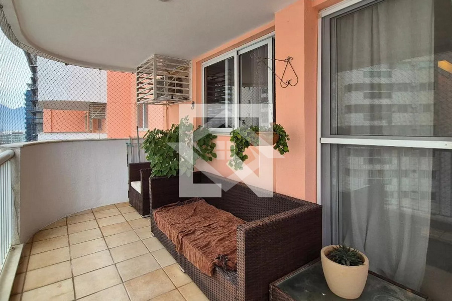 Apartamento à venda com 3 quartos, 83m² - Foto 3