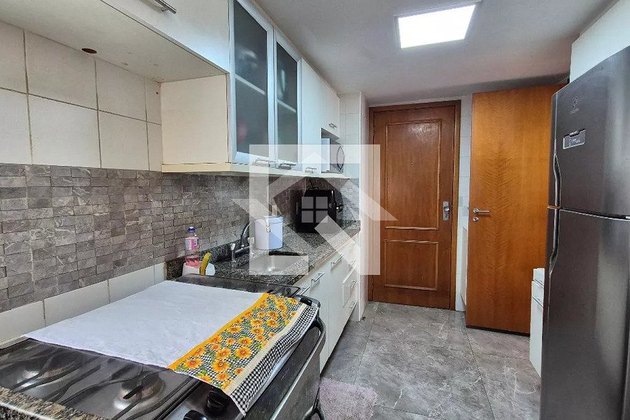 Apartamento à venda com 3 quartos, 83m² - Foto 21