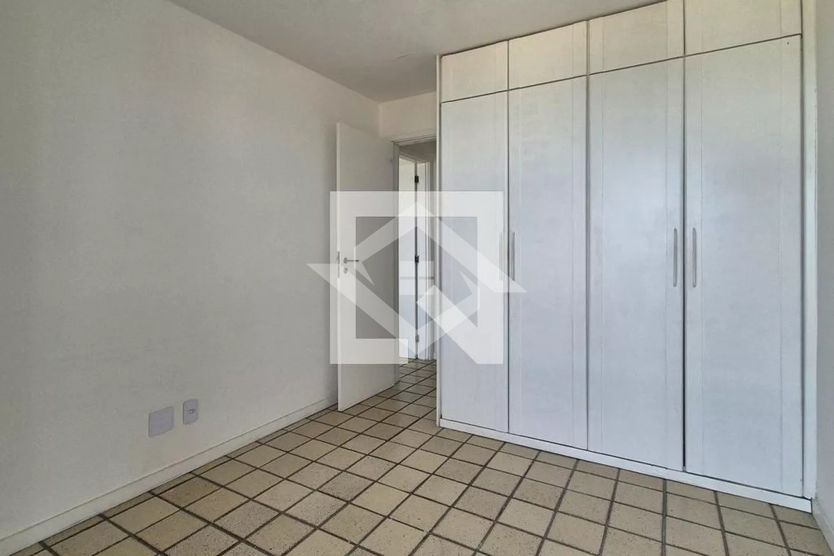 Apartamento à venda com 2 quartos, 85m² - Foto 28