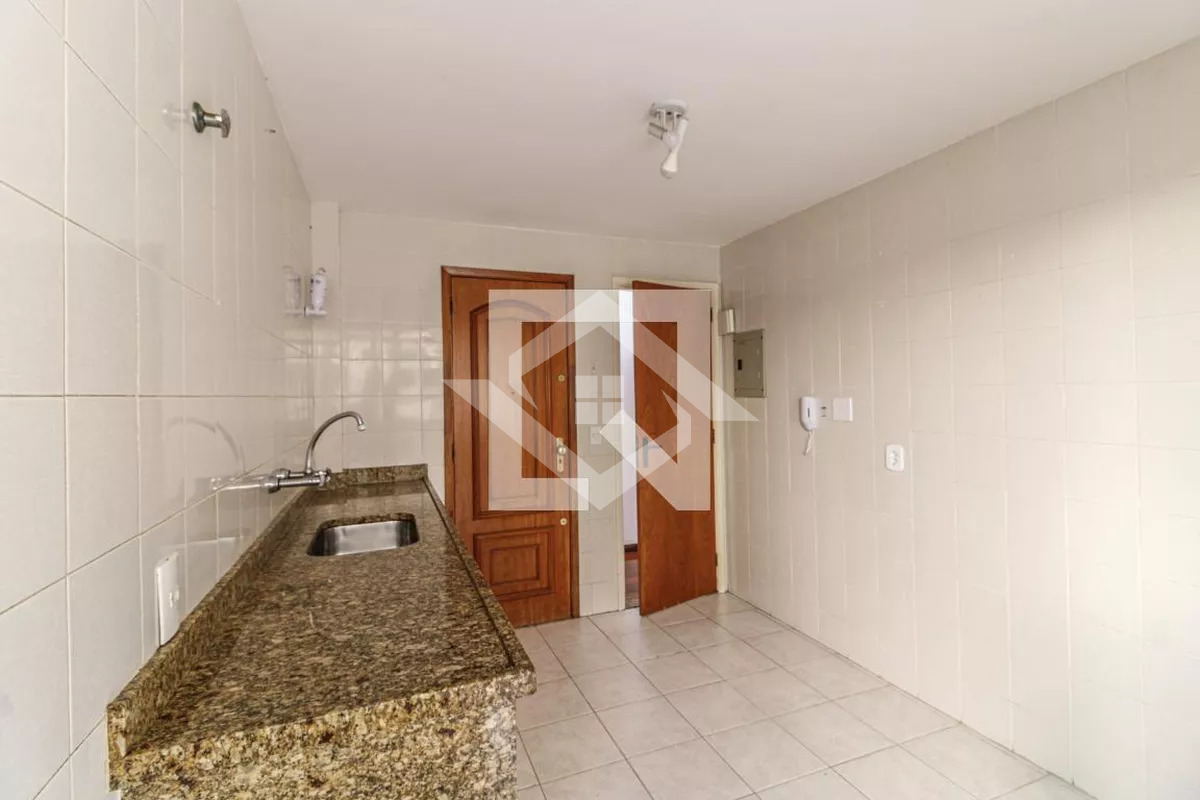 Apartamento à venda com 3 quartos, 120m² - Foto 3