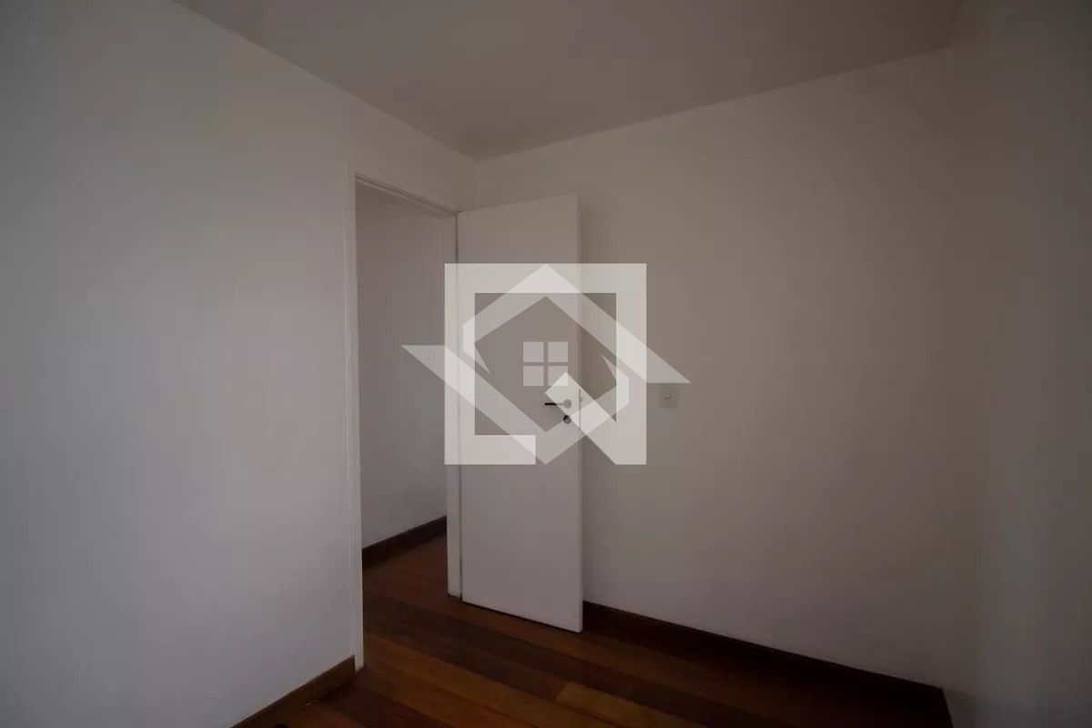 Apartamento à venda com 3 quartos, 84m² - Foto 18