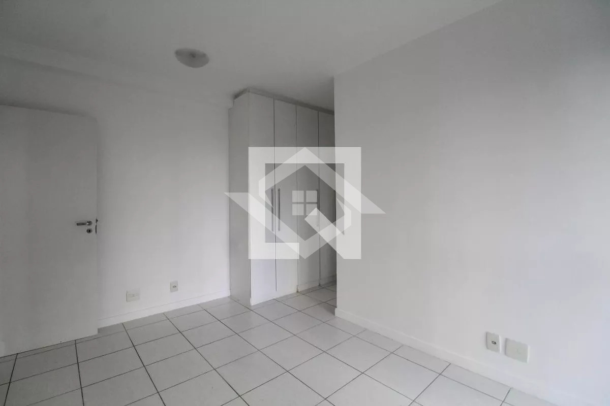 Apartamento à venda com 2 quartos, 75m² - Foto 10