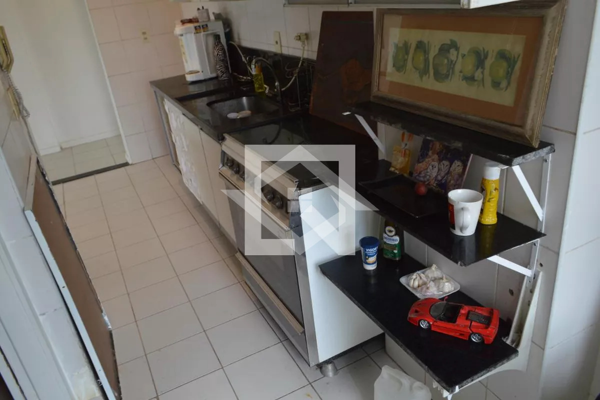 Apartamento à venda com 3 quartos, 96m² - Foto 7