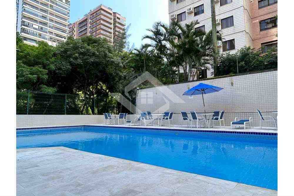 Apartamento à venda com 2 quartos, 80m² - Foto 59