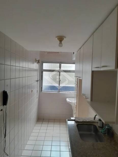 Apartamento à venda com 1 quarto, 50m² - Foto 4